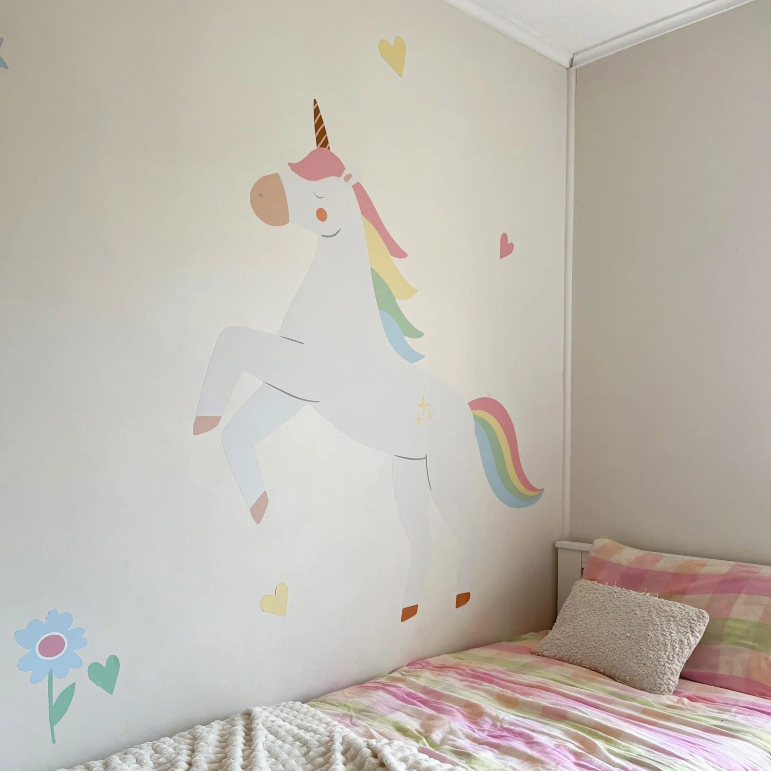 Rainbow Unicorn Wall Decal - DW6. Fantasy Decals
